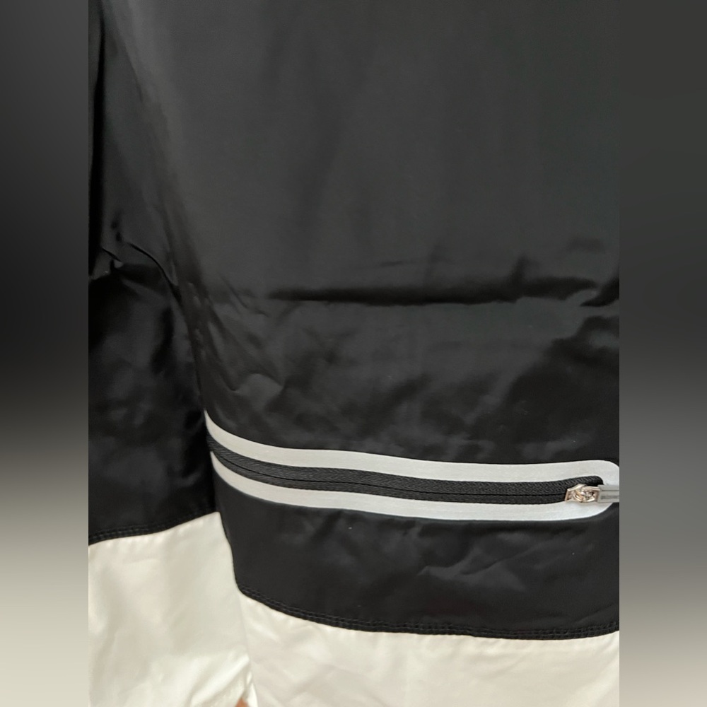 Calvin Klein performance vest - Picture 6 of 7